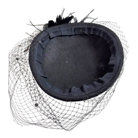 Black Feather & Net Fascinator Hat Crystal Accent Vintage 1950s Fancy Church - Picture 8 of 8